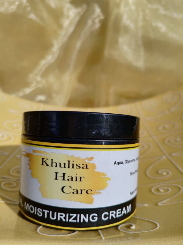 250g Oil Moisturizing Cream = R140... ●Handcrafted with the purpose of attracting and retaining moisture to your thirsty hair ●Liquid ingredients attract moisture to hair while oily ingredients seal in the moisture. ●Our oil moisturizer is the combination of both and all natural. ●This hair cream is for helping hair be less prone to breakage and tangles, by providing luster to your hair stands and as your hair grows keeping it moisturized will allow it to also grow in length. -Safe for kids